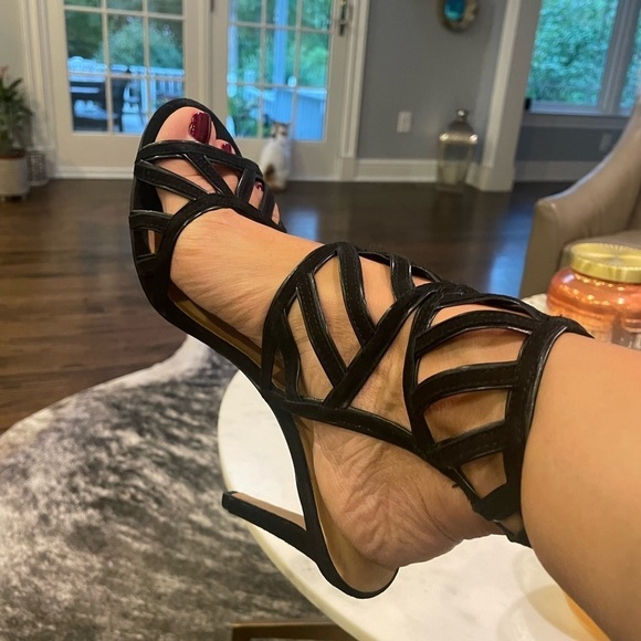 Banana Republic Bev Cutout Black Heel Sandals - Picture 2 of 9